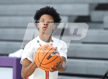 Thumbnail 3 in Mojave vs Democracy Prep (Battle Born Classic) photogallery.