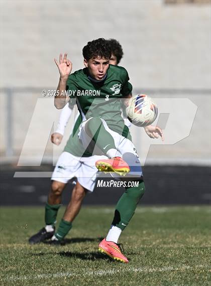 Thumbnail 1 in Hug vs. Coronado (NIAA 5A Championship) photogallery.