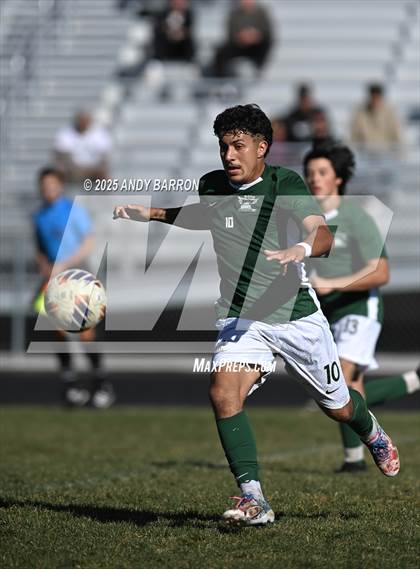 Thumbnail 1 in Hug vs. Coronado (NIAA 5A Championship) photogallery.