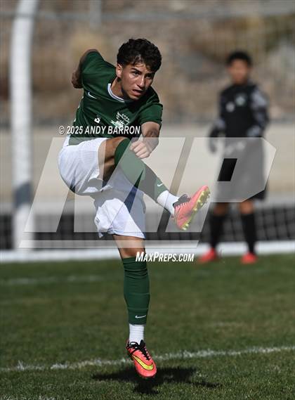 Thumbnail 2 in Hug vs. Coronado (NIAA 5A Championship) photogallery.