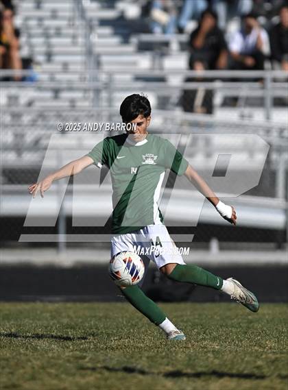 Thumbnail 3 in Hug vs. Coronado (NIAA 5A Championship) photogallery.