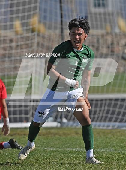 Thumbnail 1 in Hug vs. Coronado (NIAA 5A Championship) photogallery.