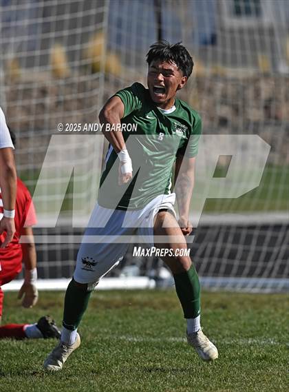 Thumbnail 3 in Hug vs. Coronado (NIAA 5A Championship) photogallery.