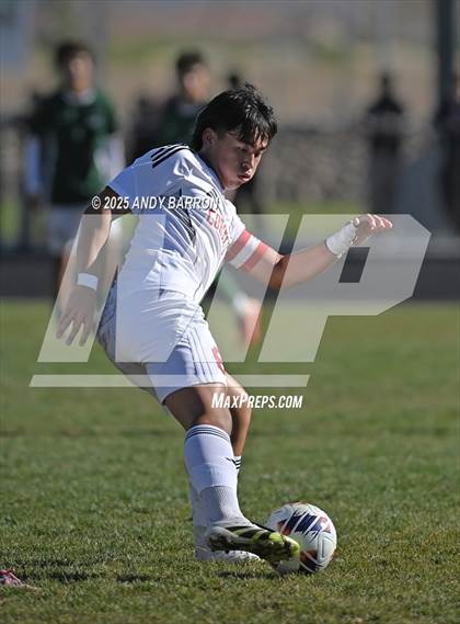 Thumbnail 3 in Hug vs. Coronado (NIAA 5A Championship) photogallery.