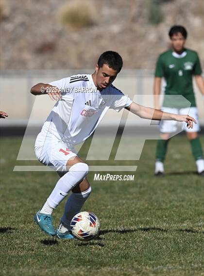 Thumbnail 3 in Hug vs. Coronado (NIAA 5A Championship) photogallery.