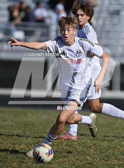 Thumbnail 2 in Hug vs. Coronado (NIAA 5A Championship) photogallery.