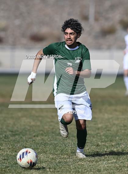 Thumbnail 1 in Hug vs. Coronado (NIAA 5A Championship) photogallery.