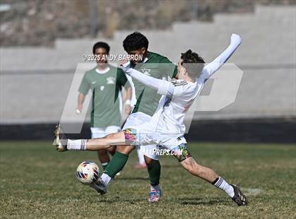 Thumbnail 1 in Hug vs. Coronado (NIAA 5A Championship) photogallery.