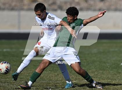 Thumbnail 3 in Hug vs. Coronado (NIAA 5A Championship) photogallery.