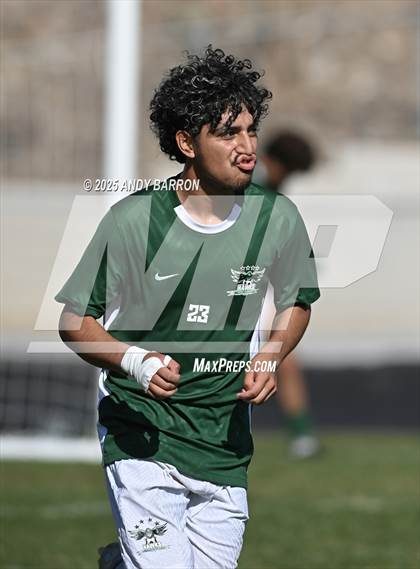 Thumbnail 3 in Hug vs. Coronado (NIAA 5A Championship) photogallery.