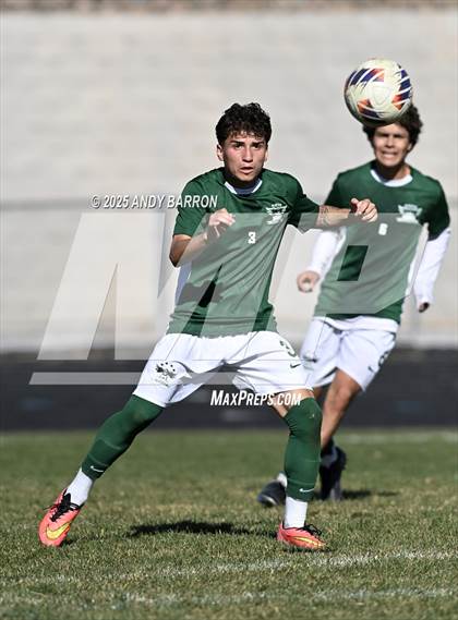 Thumbnail 3 in Hug vs. Coronado (NIAA 5A Championship) photogallery.