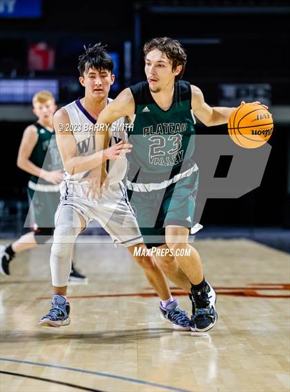 Thumbnail 3 in Wray vs. Plateau Valley (CHSAA 2A Great 8) photogallery.