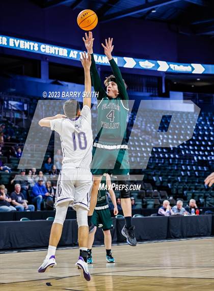 Thumbnail 3 in Wray vs. Plateau Valley (CHSAA 2A Great 8) photogallery.