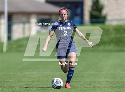 Thumbnail 1 in Lee's Summit West vs Howell Central (MSHSAA Class 4 Third Place) photogallery.