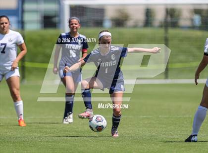 Thumbnail 2 in Lee's Summit West vs Howell Central (MSHSAA Class 4 Third Place) photogallery.