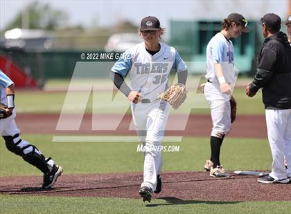 Thumbnail 1 in Eisenhower @ Maize photogallery.