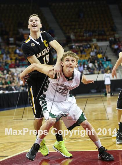 Thumbnail 2 in Arapahoe vs Fossil Ridge (CHSAA 5A Great 8) photogallery.