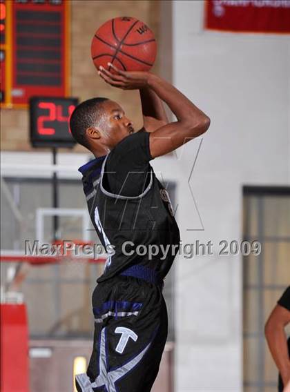 Thumbnail 1 in Community Charter vs Maranatha Christian (MaxPreps Holiday Classic) photogallery.