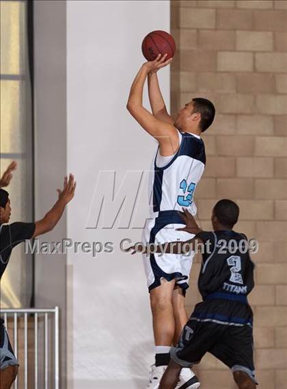 Thumbnail 2 in Community Charter vs Maranatha Christian (MaxPreps Holiday Classic) photogallery.
