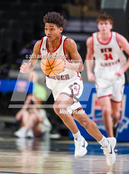 Thumbnail 3 in Sanderson vs New Hanover (NCHSAA 4A Regional Final) photogallery.