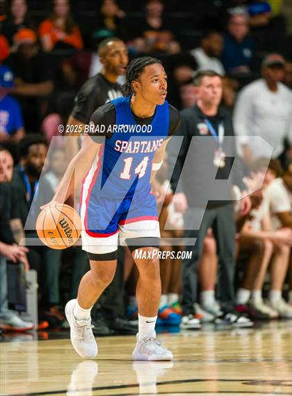 Thumbnail 2 in Sanderson vs New Hanover (NCHSAA 4A Regional Final) photogallery.