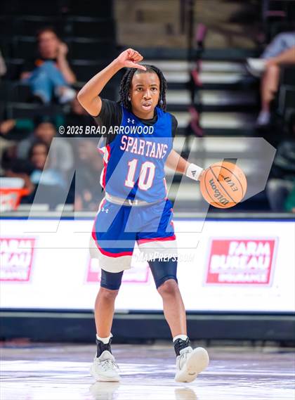 Thumbnail 3 in Sanderson vs New Hanover (NCHSAA 4A Regional Final) photogallery.
