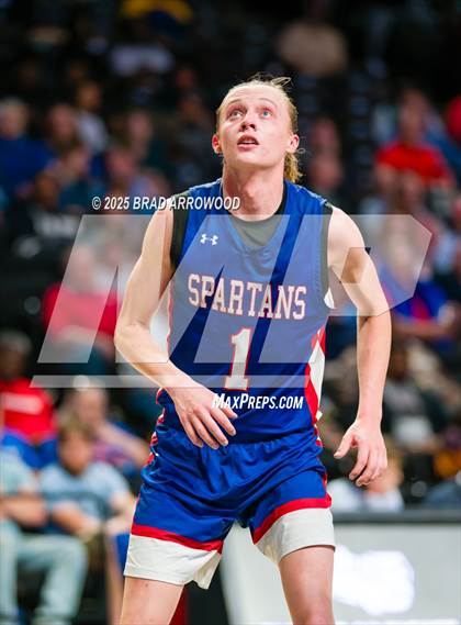 Thumbnail 2 in Sanderson vs New Hanover (NCHSAA 4A Regional Final) photogallery.