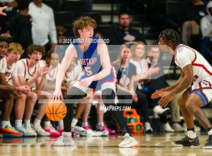 Thumbnail 2 in Sanderson vs New Hanover (NCHSAA 4A Regional Final) photogallery.