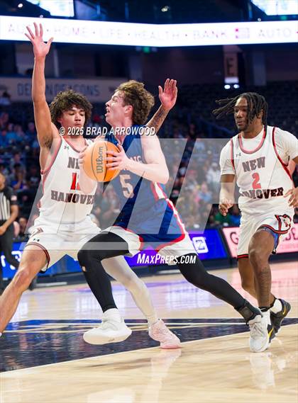 Thumbnail 3 in Sanderson vs New Hanover (NCHSAA 4A Regional Final) photogallery.