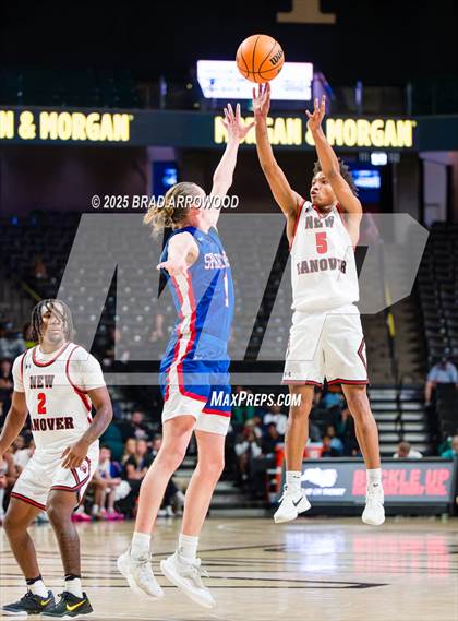 Thumbnail 2 in Sanderson vs New Hanover (NCHSAA 4A Regional Final) photogallery.