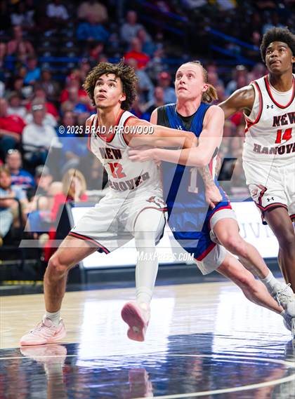 Thumbnail 2 in Sanderson vs New Hanover (NCHSAA 4A Regional Final) photogallery.