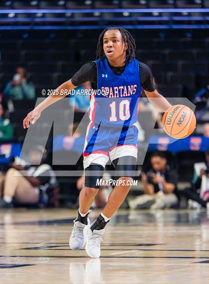 Thumbnail 2 in Sanderson vs New Hanover (NCHSAA 4A Regional Final) photogallery.