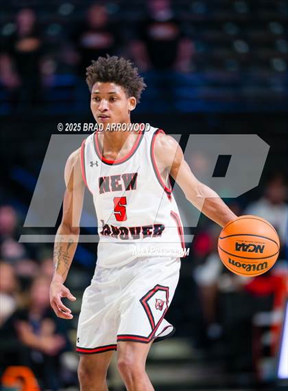 Thumbnail 2 in Sanderson vs New Hanover (NCHSAA 4A Regional Final) photogallery.