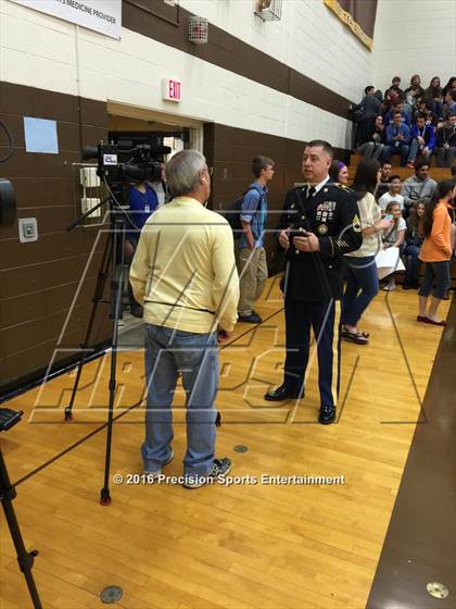 Thumbnail 2 in Kickapoo TOC Ceremony photogallery.