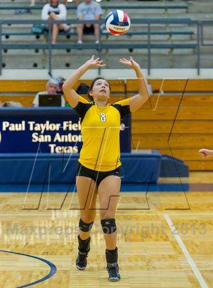 Thumbnail 3 in Brennan vs. Boerne (NISD Volleyball Tournament) photogallery.