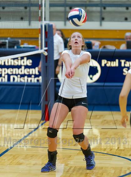 Thumbnail 1 in Brennan vs. Boerne (NISD Volleyball Tournament) photogallery.
