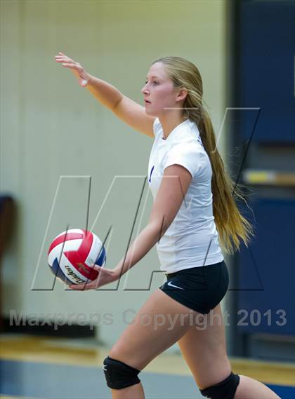 Thumbnail 3 in Brennan vs. Boerne (NISD Volleyball Tournament) photogallery.