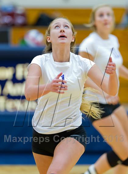 Thumbnail 2 in Brennan vs. Boerne (NISD Volleyball Tournament) photogallery.