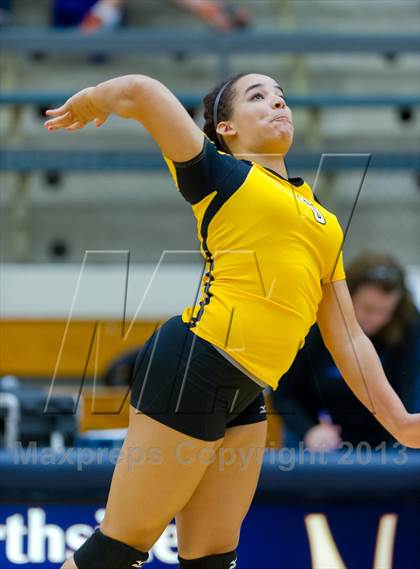 Thumbnail 3 in Brennan vs. Boerne (NISD Volleyball Tournament) photogallery.