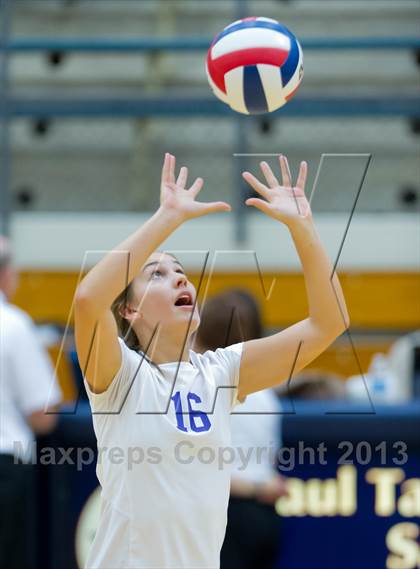 Thumbnail 2 in Brennan vs. Boerne (NISD Volleyball Tournament) photogallery.