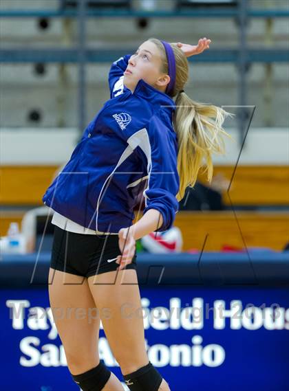 Thumbnail 3 in Brennan vs. Boerne (NISD Volleyball Tournament) photogallery.