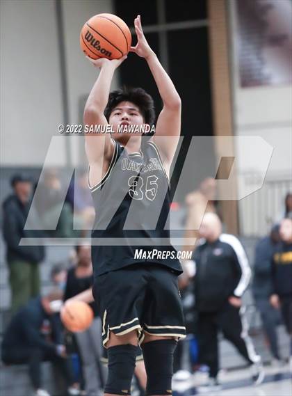 Thumbnail 3 in Maranatha vs  Oak Park (20th Annual Rose City Round Ball Classic) photogallery.