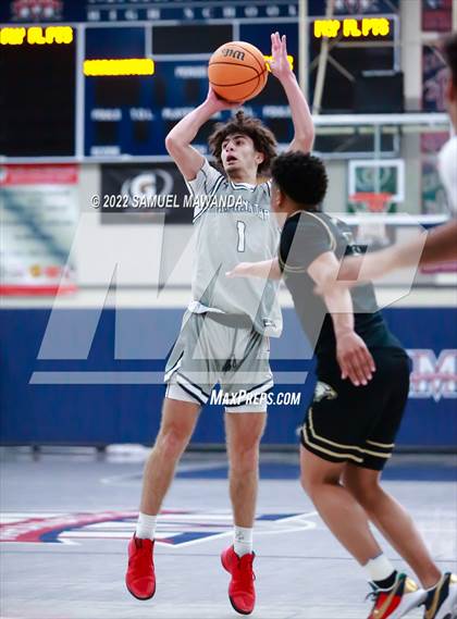 Thumbnail 2 in Maranatha vs  Oak Park (20th Annual Rose City Round Ball Classic) photogallery.