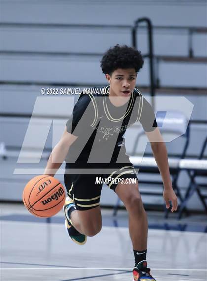 Thumbnail 3 in Maranatha vs  Oak Park (20th Annual Rose City Round Ball Classic) photogallery.
