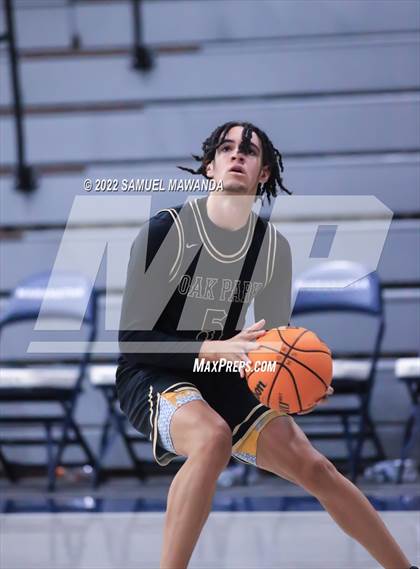 Thumbnail 3 in Maranatha vs  Oak Park (20th Annual Rose City Round Ball Classic) photogallery.