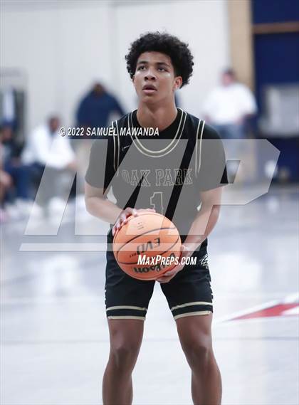Thumbnail 2 in Maranatha vs  Oak Park (20th Annual Rose City Round Ball Classic) photogallery.