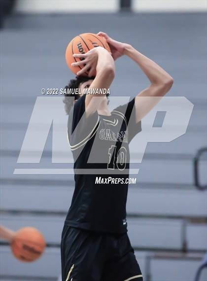 Thumbnail 3 in Maranatha vs  Oak Park (20th Annual Rose City Round Ball Classic) photogallery.