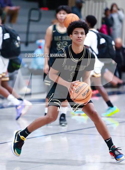 Thumbnail 2 in Maranatha vs  Oak Park (20th Annual Rose City Round Ball Classic) photogallery.