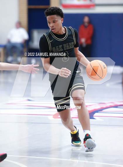 Thumbnail 3 in Maranatha vs  Oak Park (20th Annual Rose City Round Ball Classic) photogallery.