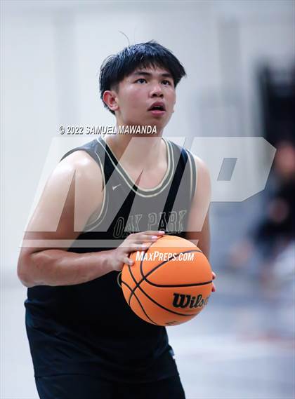 Thumbnail 3 in Maranatha vs  Oak Park (20th Annual Rose City Round Ball Classic) photogallery.